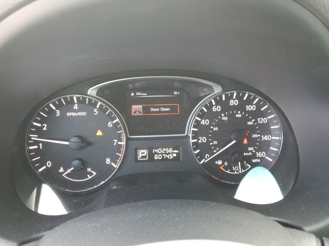 2014 Nissan Altima - Image 9