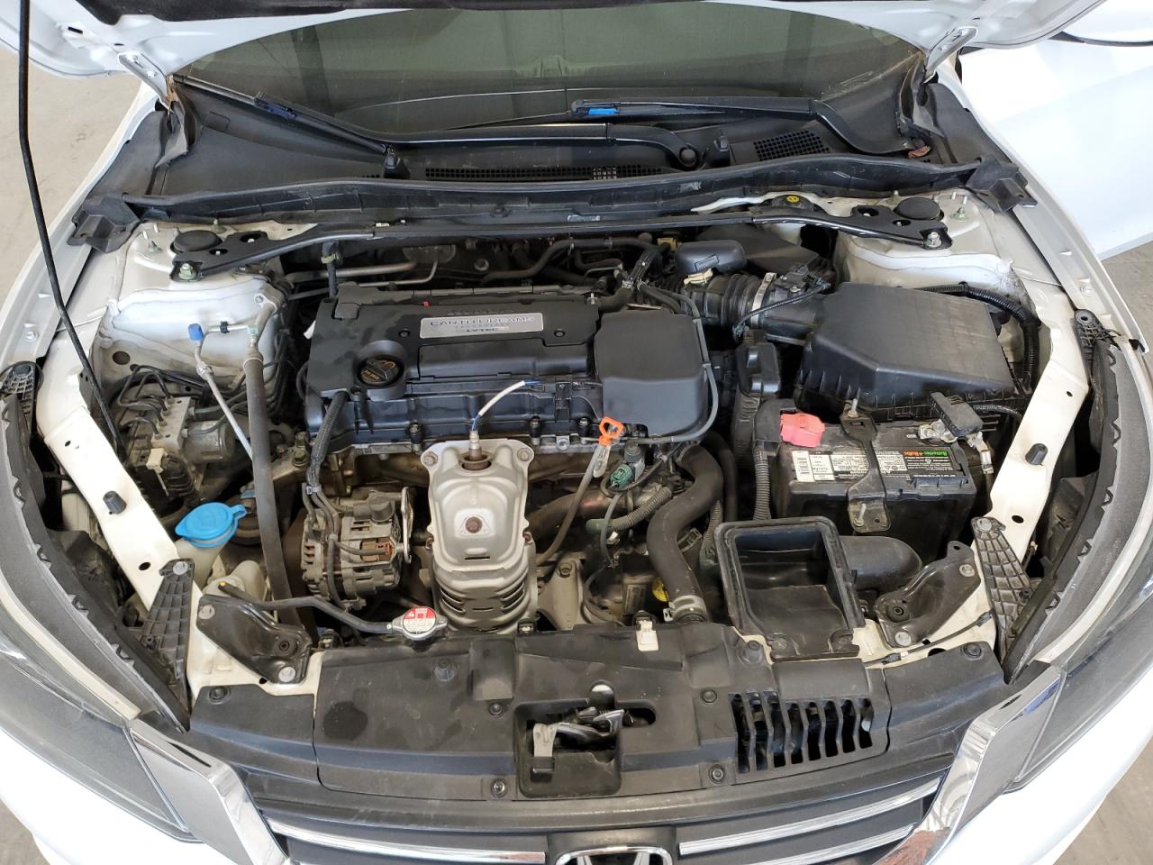 2014 Honda Accord - Image 13