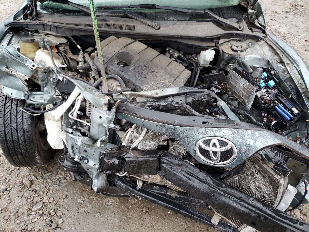 2011 Toyota Camry - Image 11
