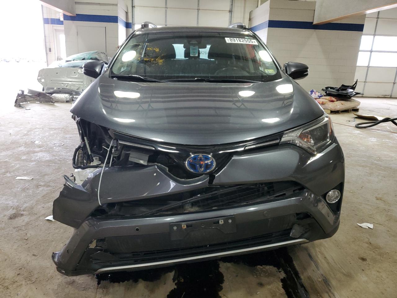 2018 Toyota RAV 4 - Image 5
