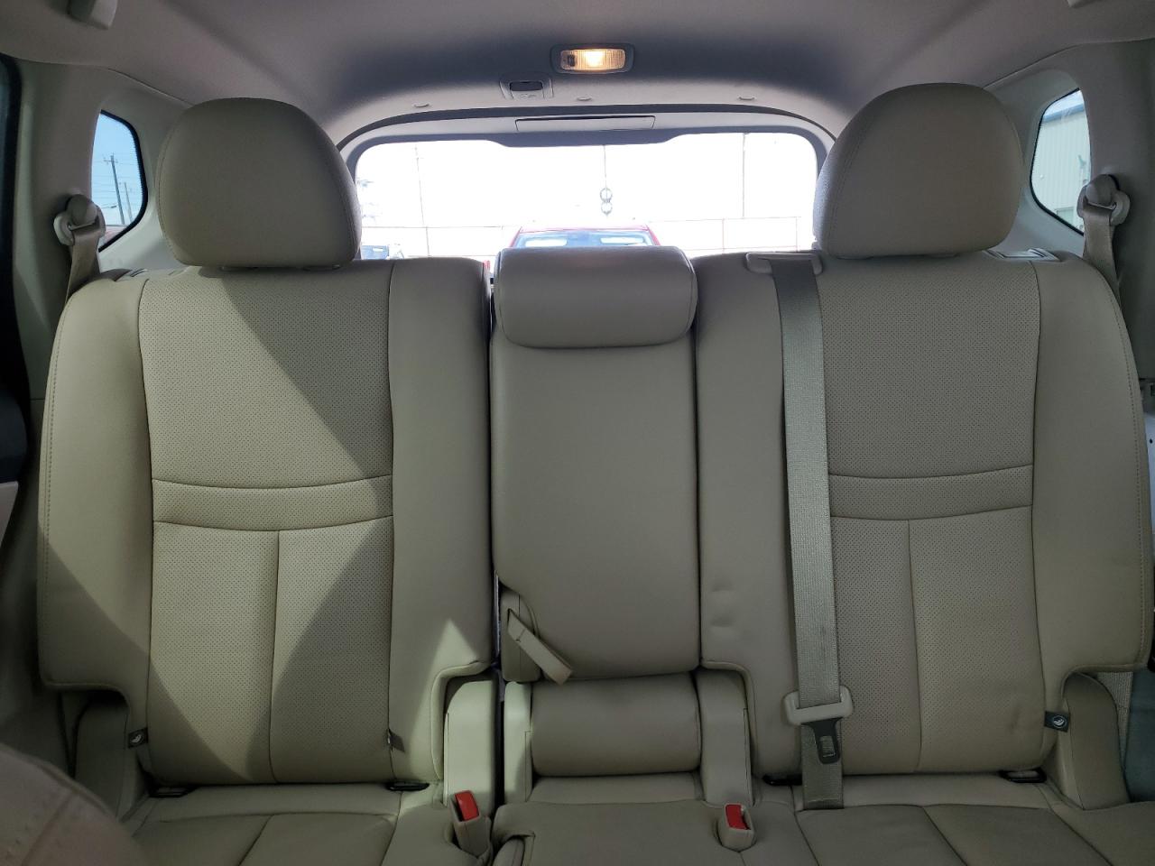 2020 Nissan Rogue - Image 10