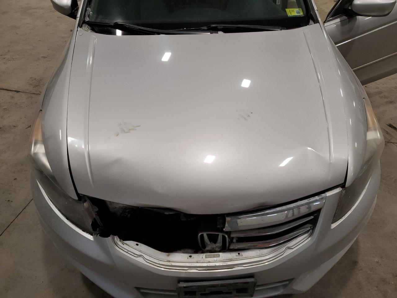 2012 Honda Accord - Image 11