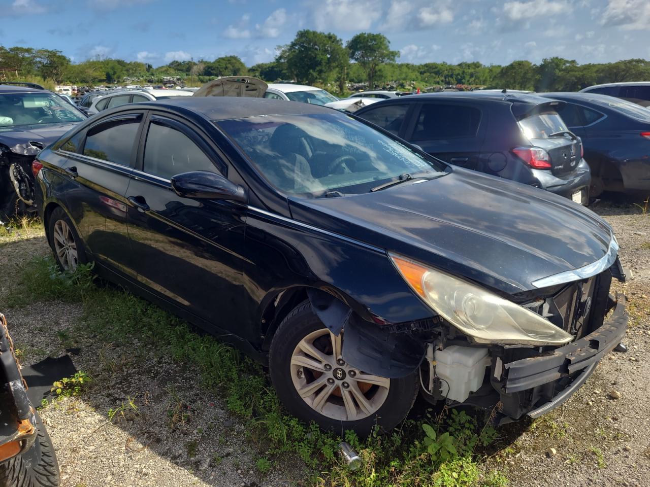 2011 Hyundai Sonata - Image 4