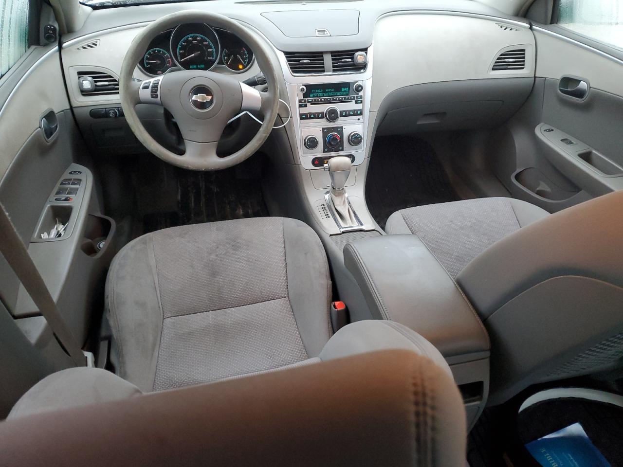 2009 Chevrolet Malibu - Image 8