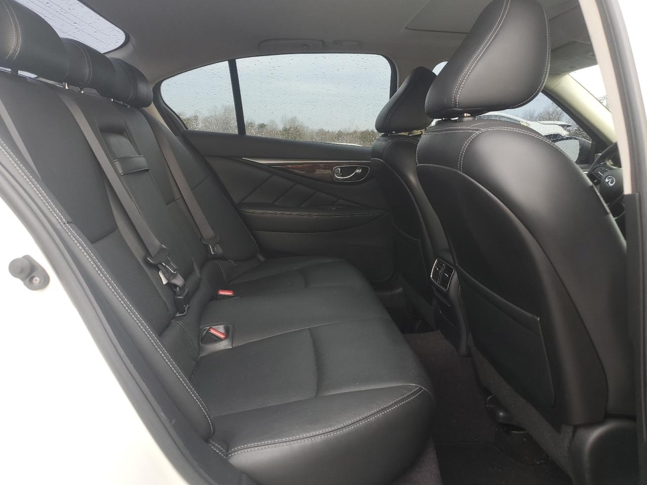2018 Infiniti Q50 - Image 11