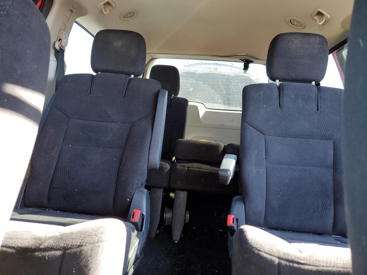 2014 Dodge Caravan - Image 10