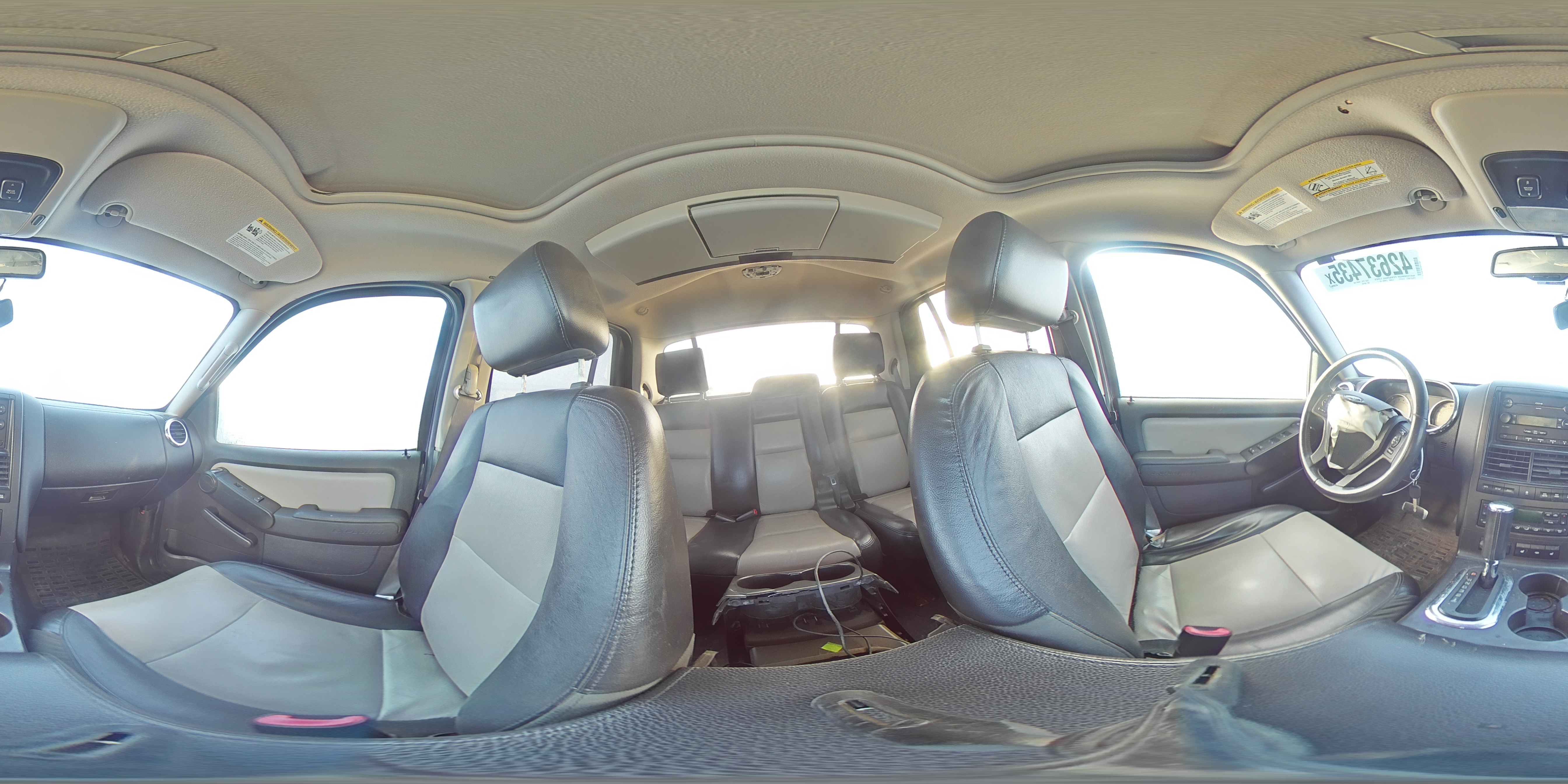 2007 Ford Explorer - Image 13