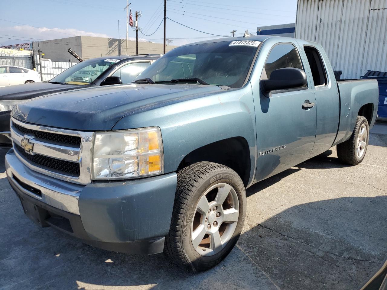 2009 Chevrolet Silverado - Image 1