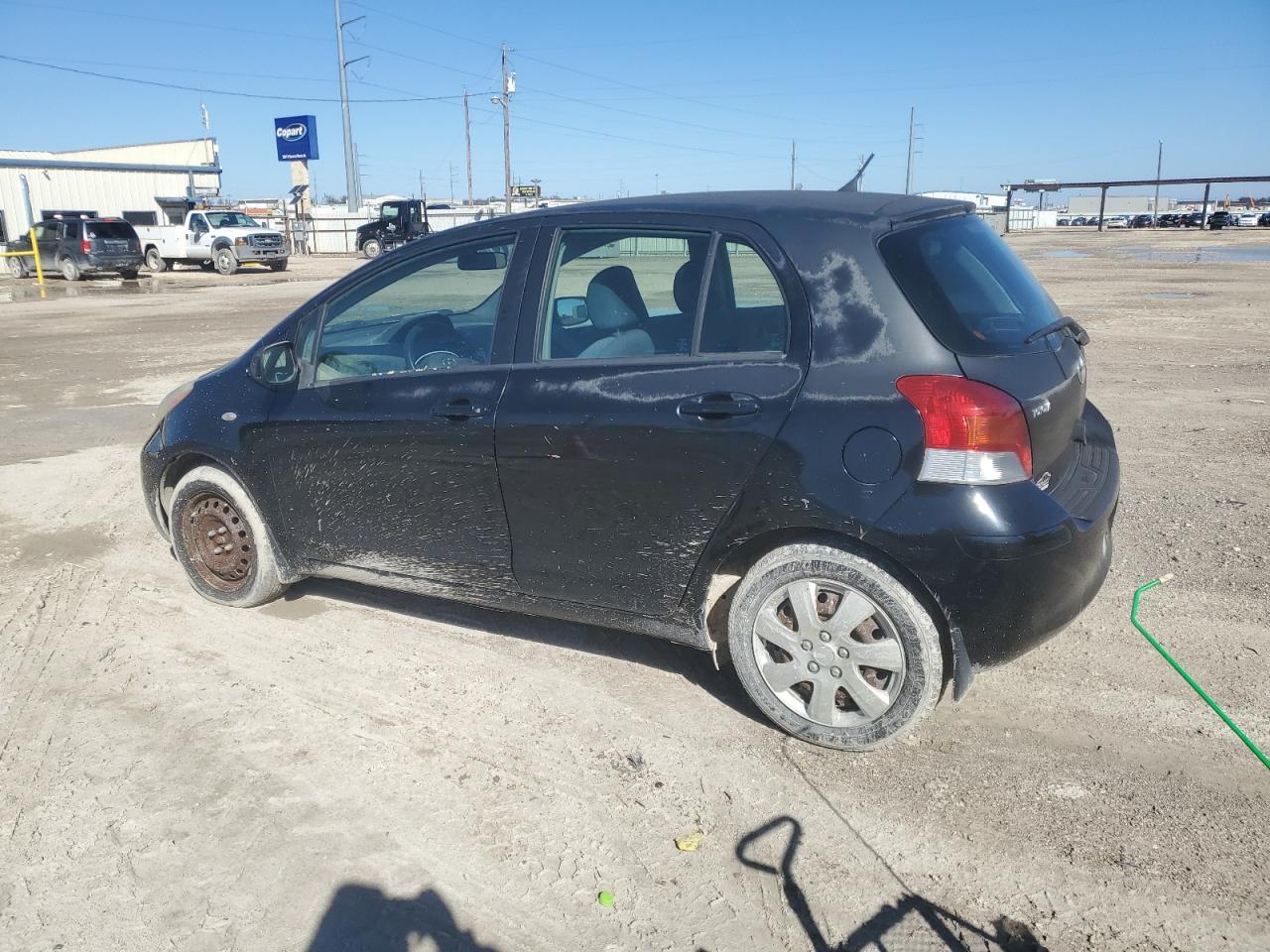 2009 Toyota Yaris - Image 2