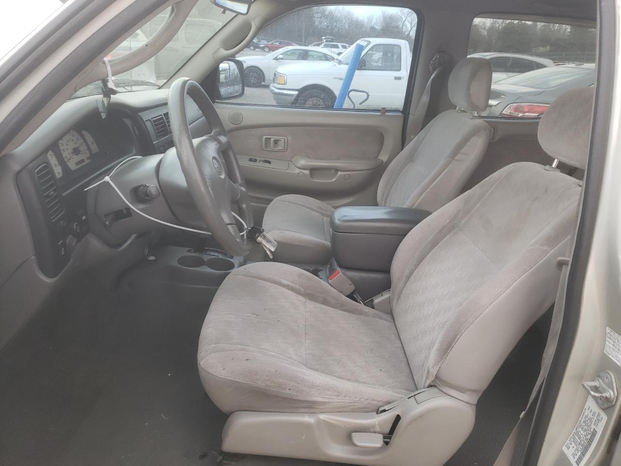 2004 Toyota Tacoma - Image 7