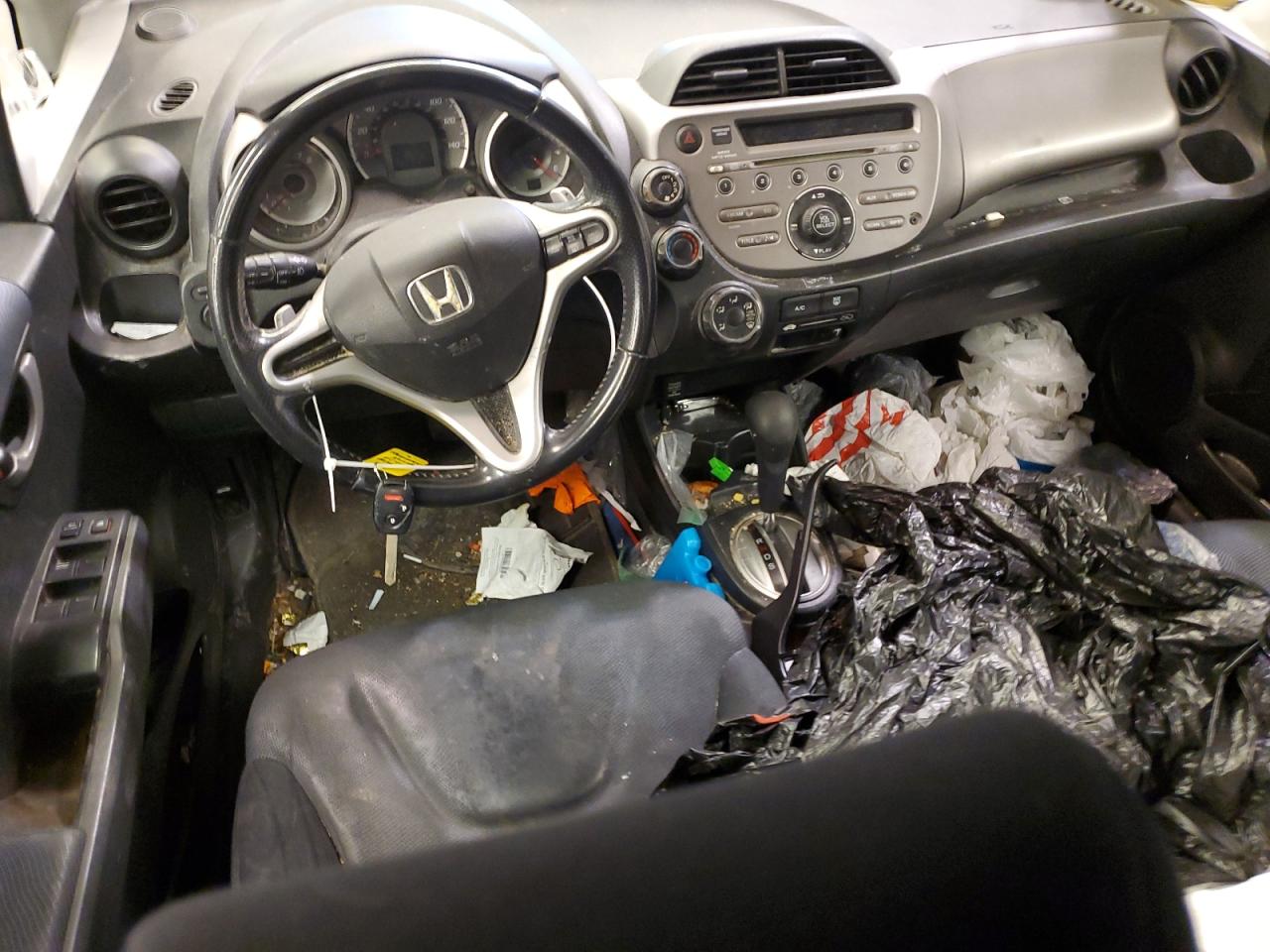 2010 Honda Fit - Image 8