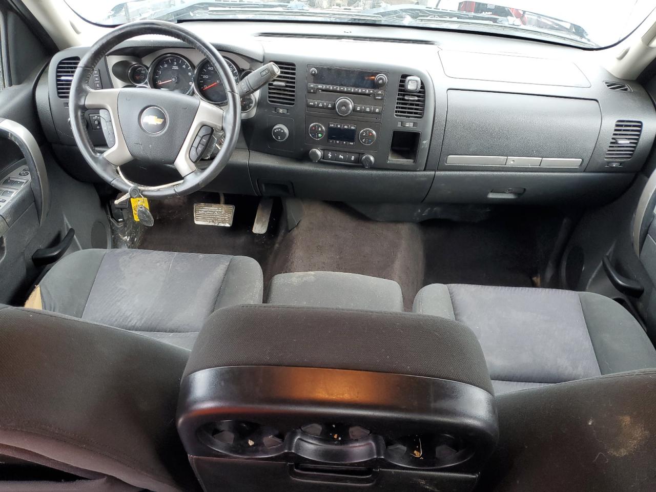 2013 Chevrolet Silverado - Image 8