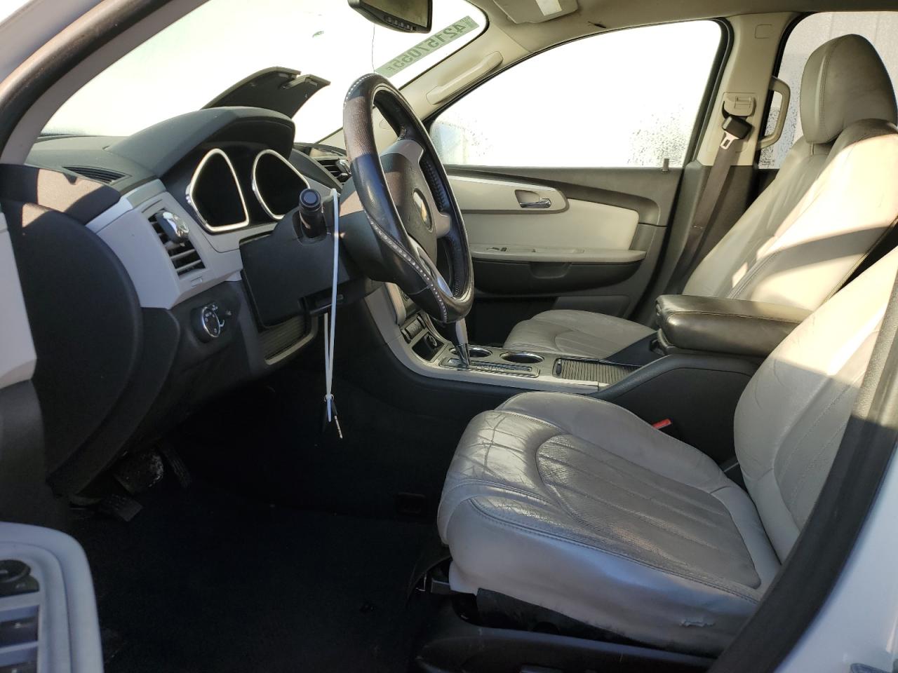 2011 Chevrolet Traverse - Image 7