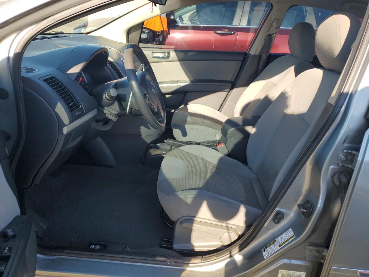2010 Nissan Sentra - Image 7