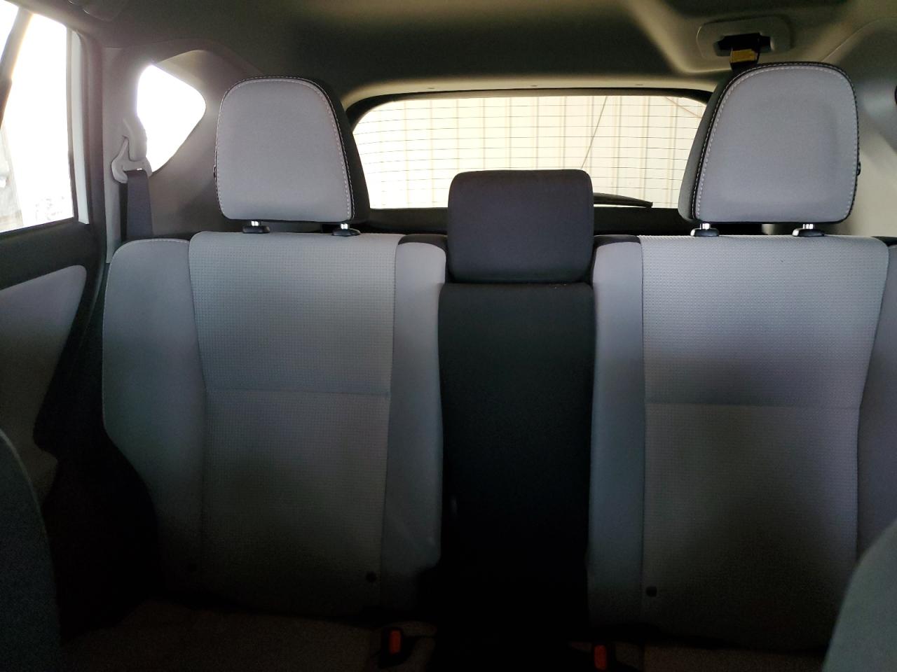 2018 Toyota RAV 4 - Image 10