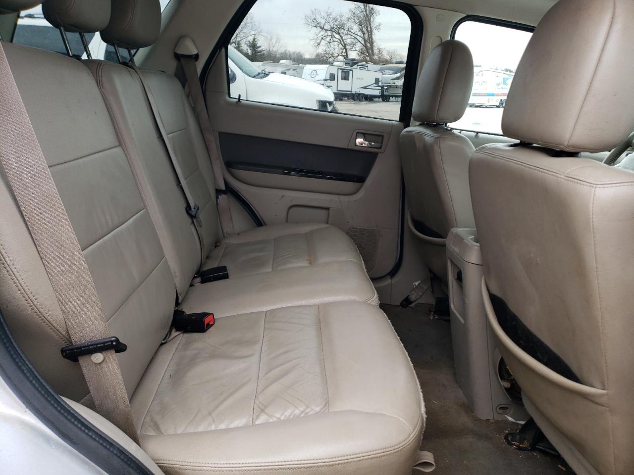 2010 Ford Escape - Image 11