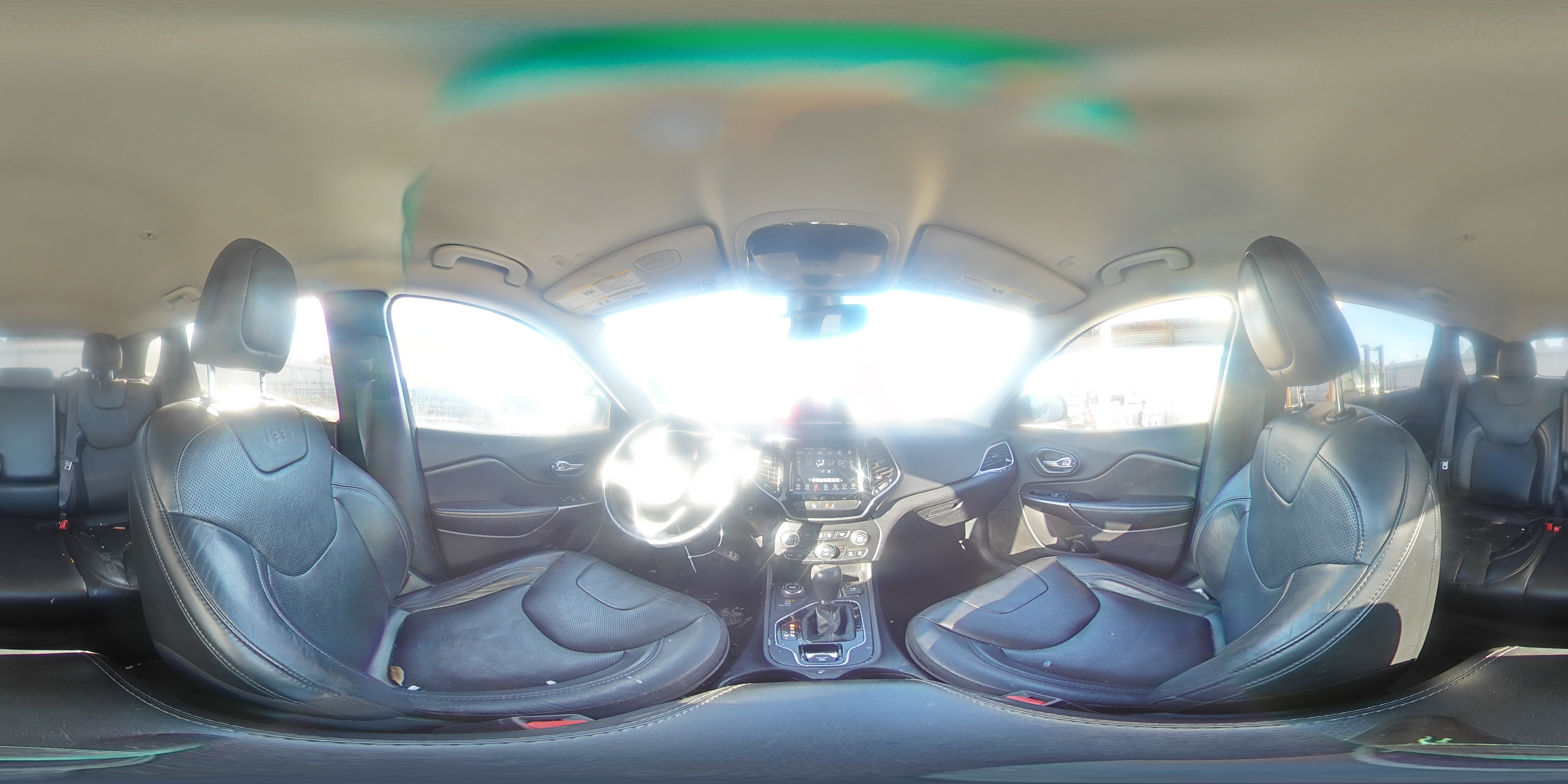 2020 Jeep Grand Cherokee - Image 13