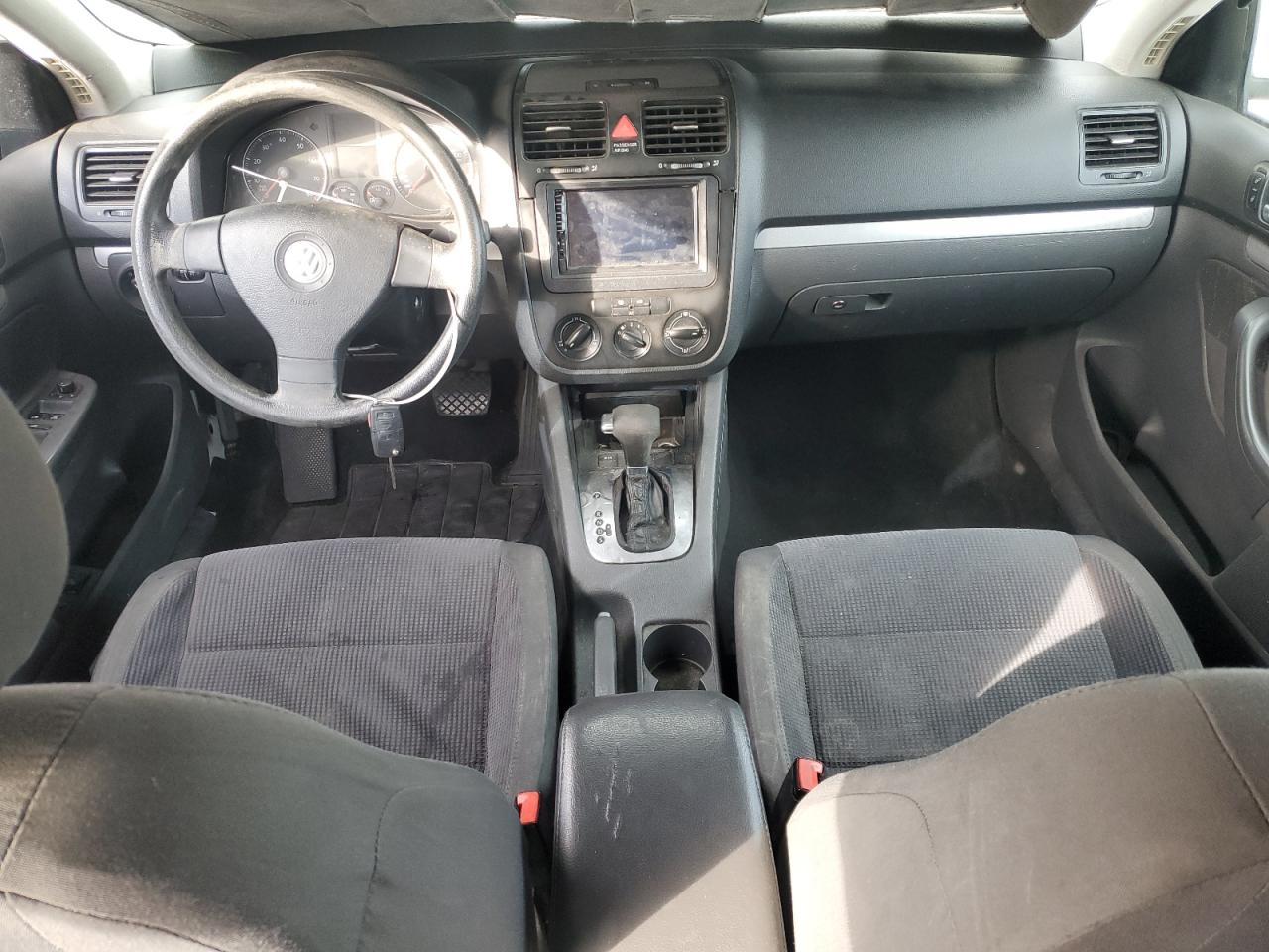 2007 Volkswagen Jetta - Image 8