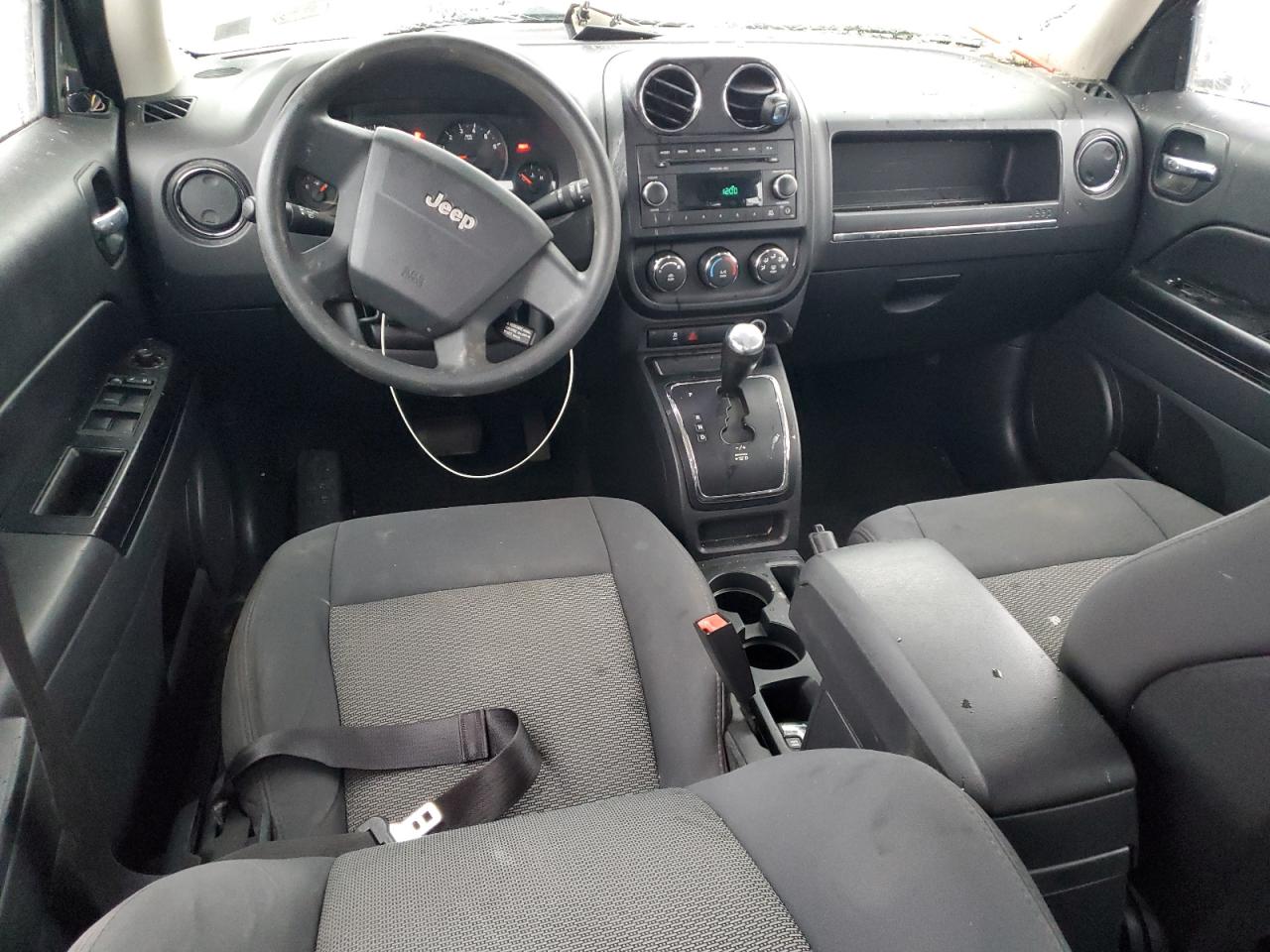 2010 Jeep Liberty (Patriot) - Image 8