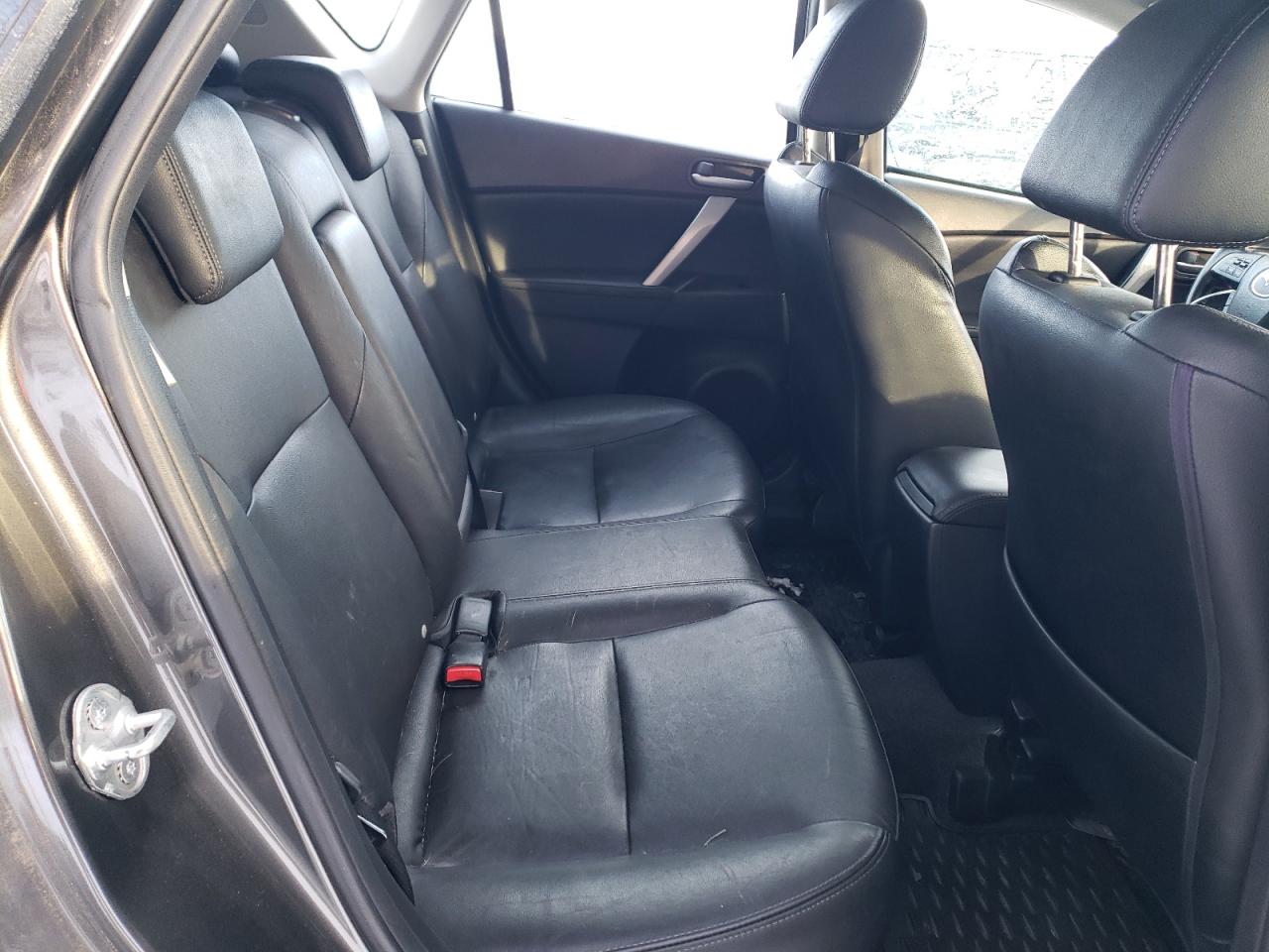 2010 Mazda 3 - Image 10