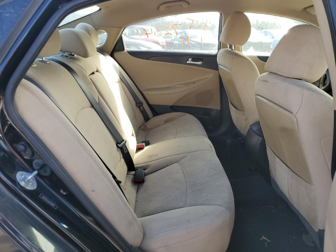 2013 Hyundai Sonata - Image 10