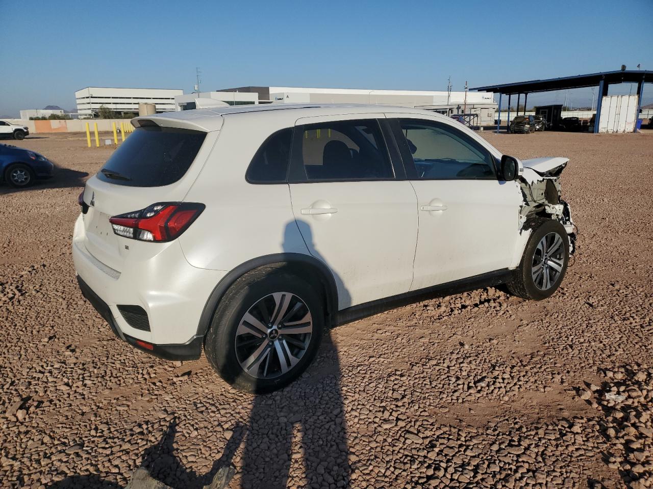 2020 Mitsubishi Outlander - Image 3