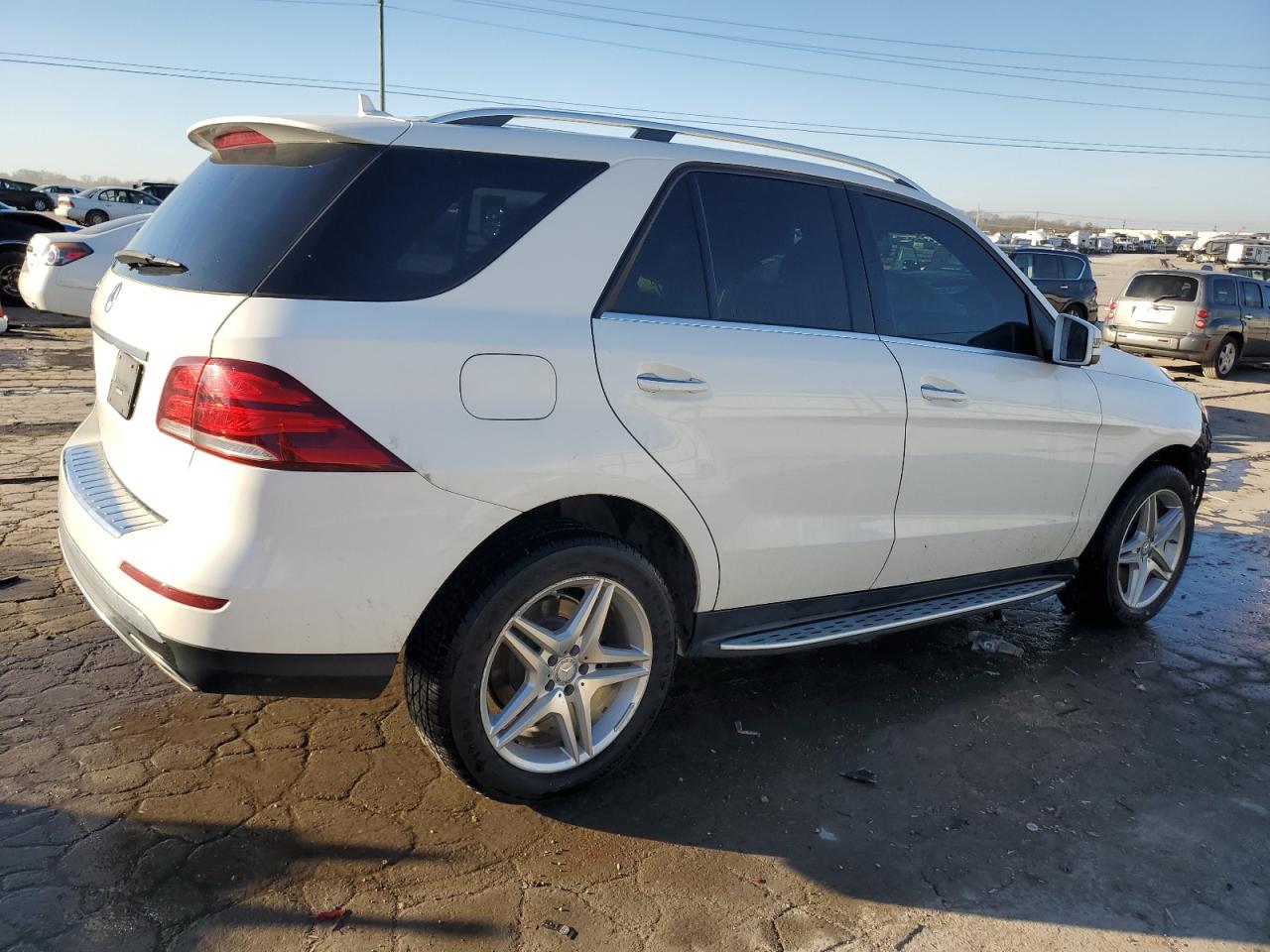 2017 Mercedes-Benz GLE - Image 3