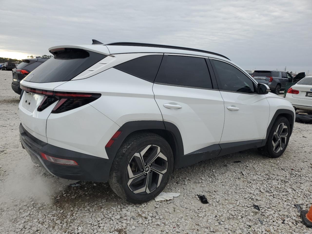 2022 Hyundai Tucson - Image 3