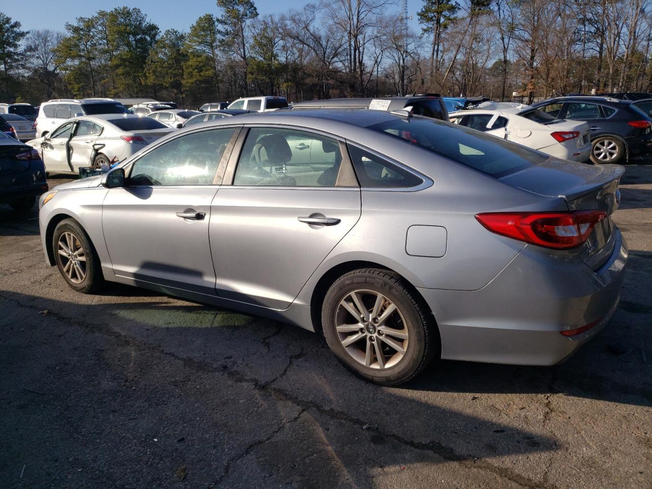 2016 Hyundai Sonata - Image 2