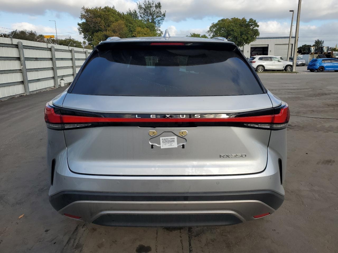 2024 Lexus RX - Image 6