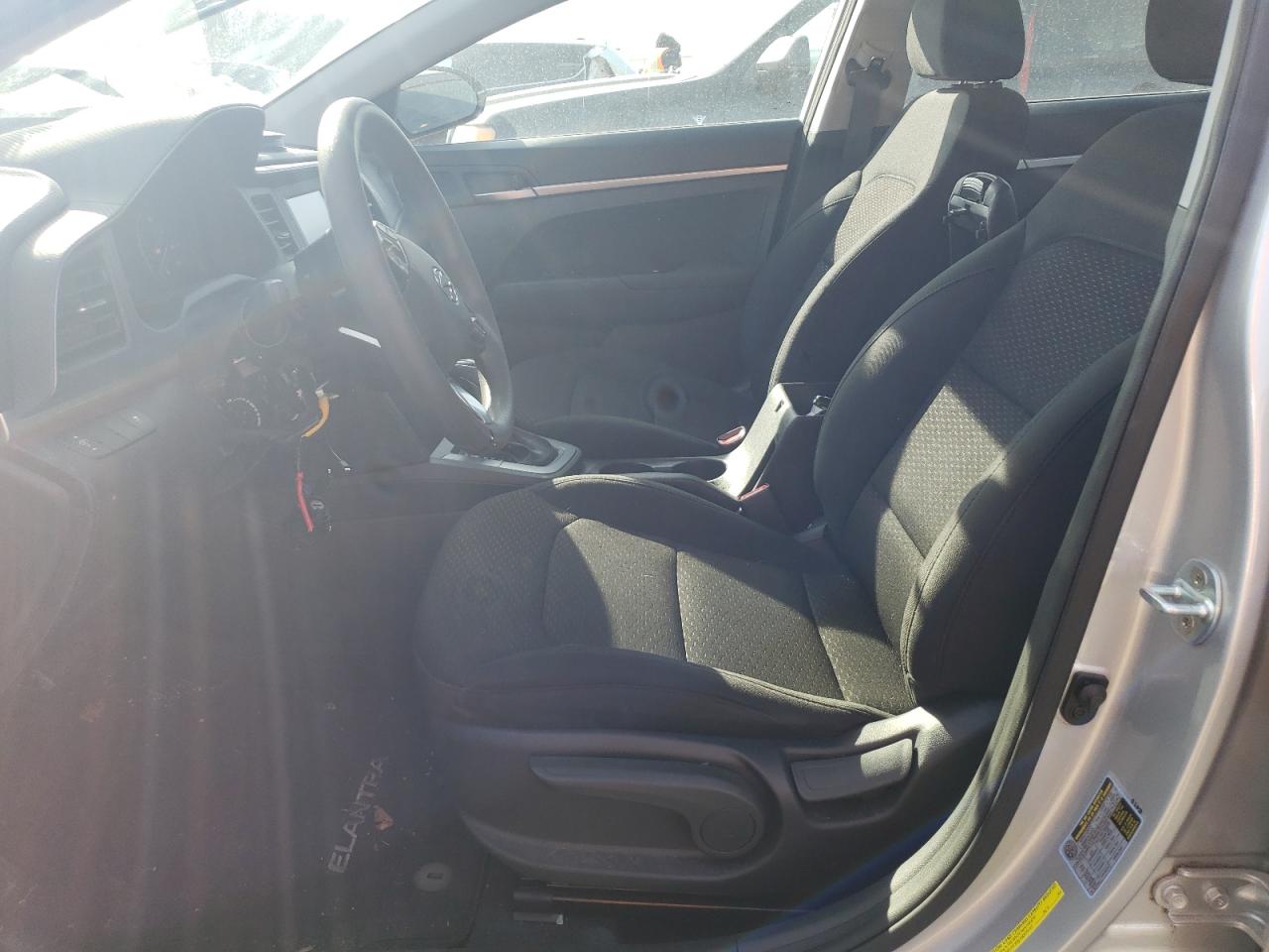 2019 Hyundai Elantra - Image 7