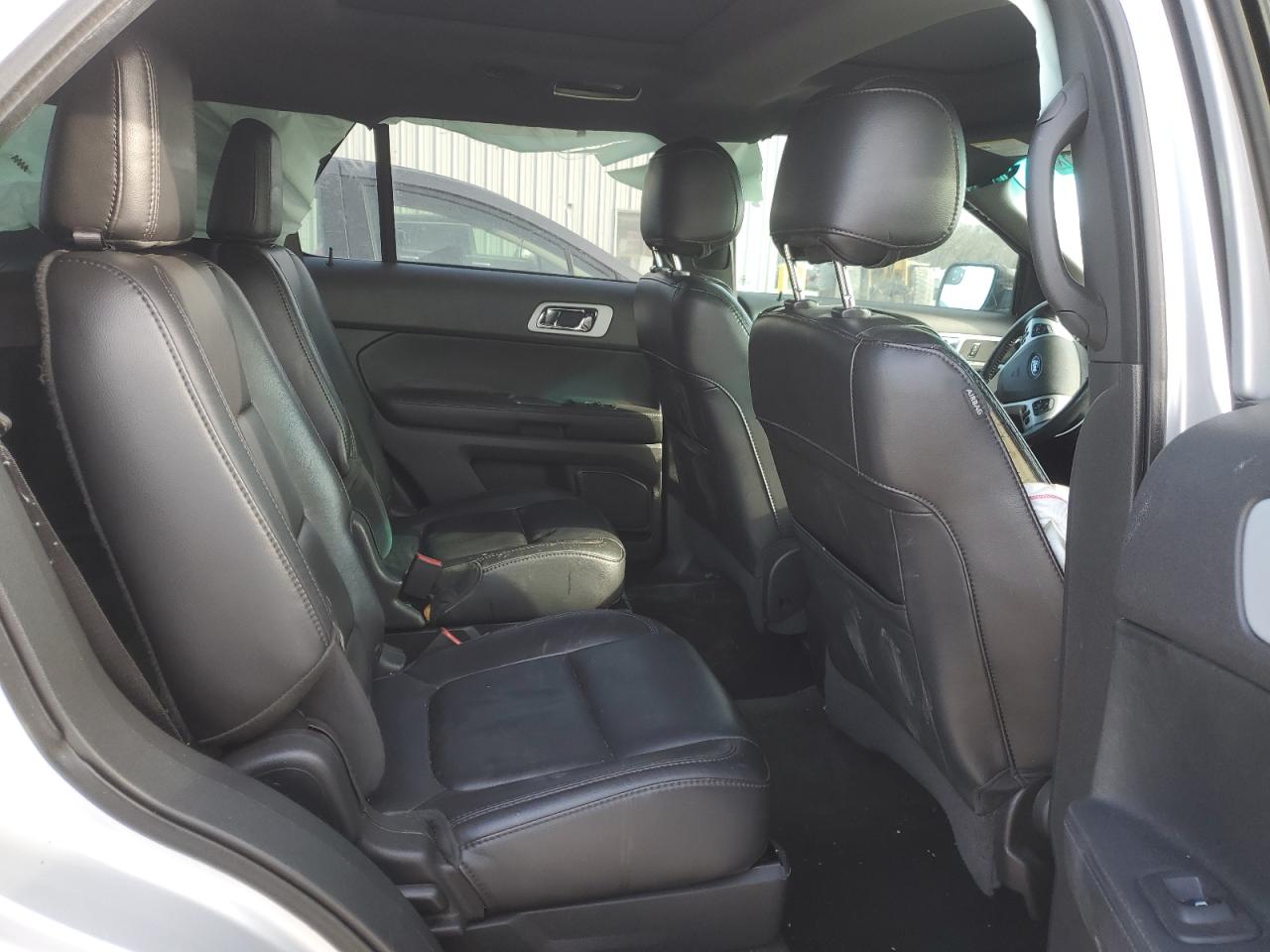 2013 Ford Explorer - Image 12