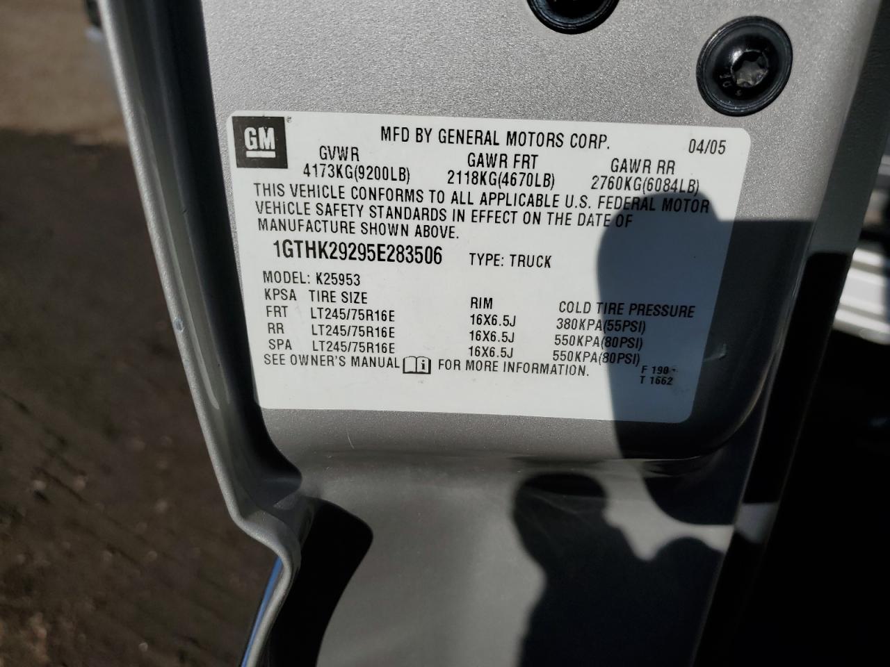 2005 GMC Sierra - Image 12