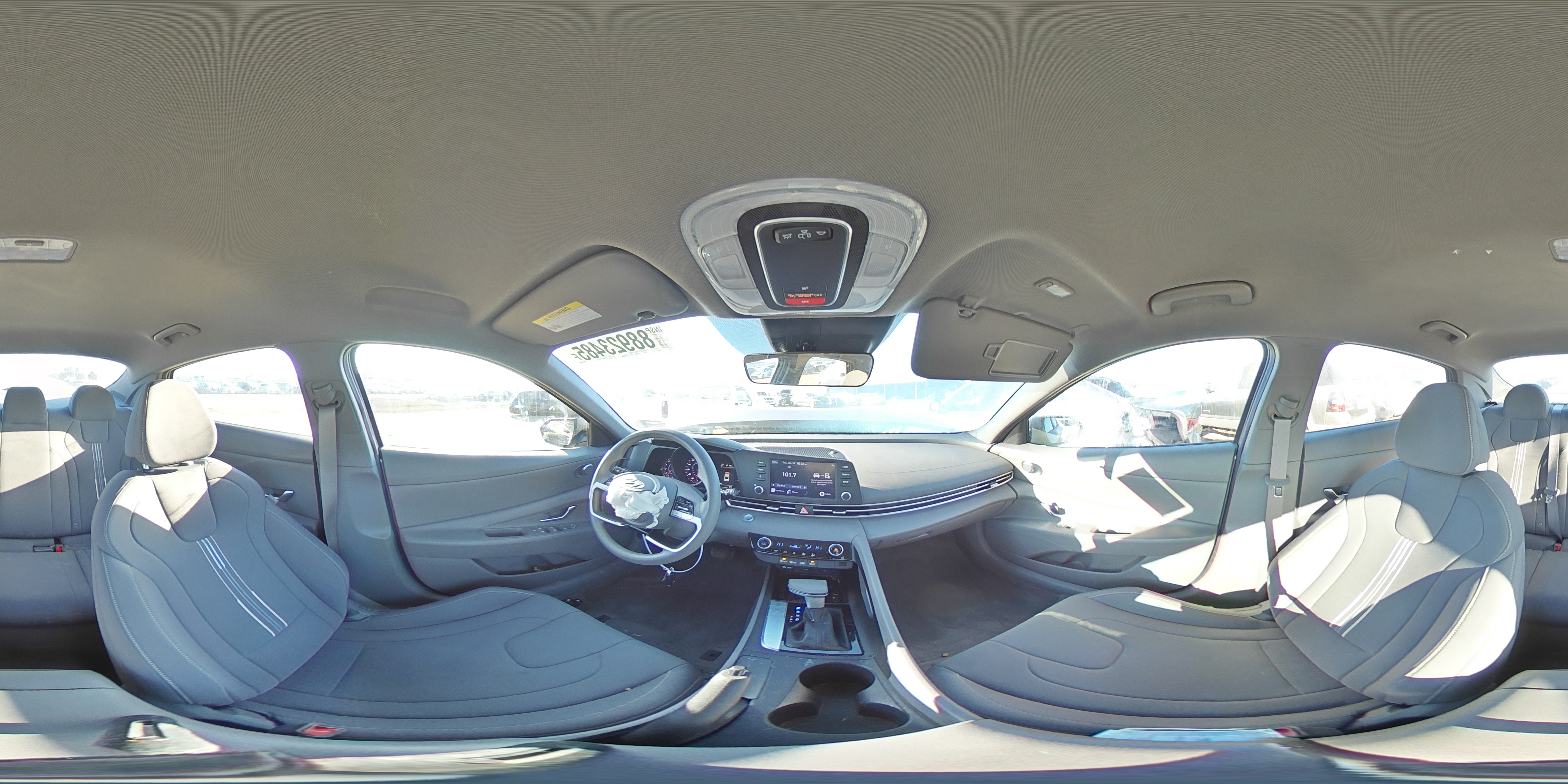 2023 Hyundai Elantra - Image 12