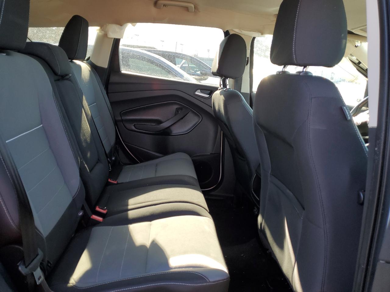 2015 Ford Escape - Image 11