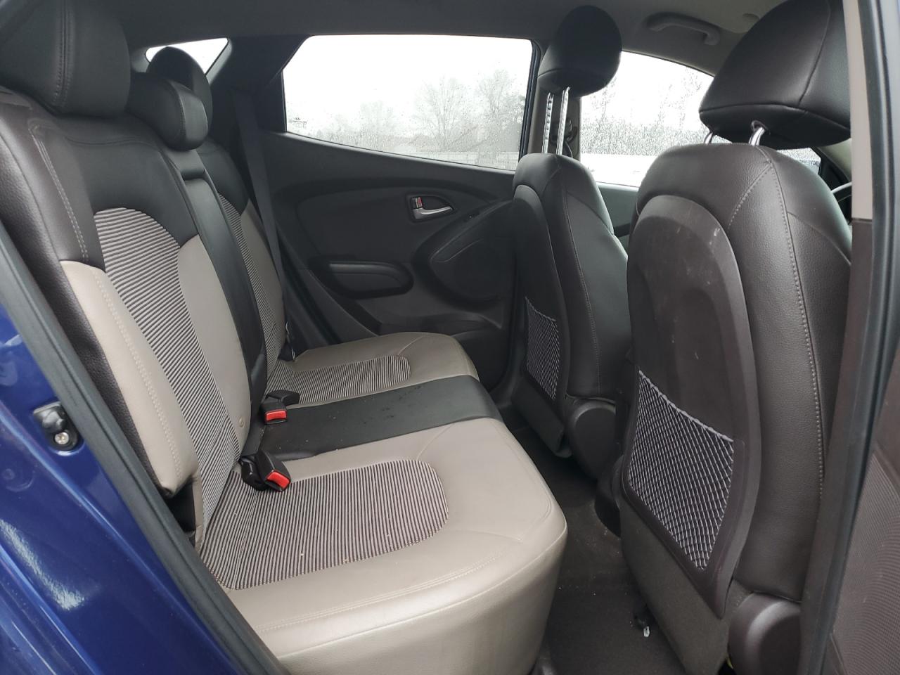 2011 Hyundai Tucson - Image 11