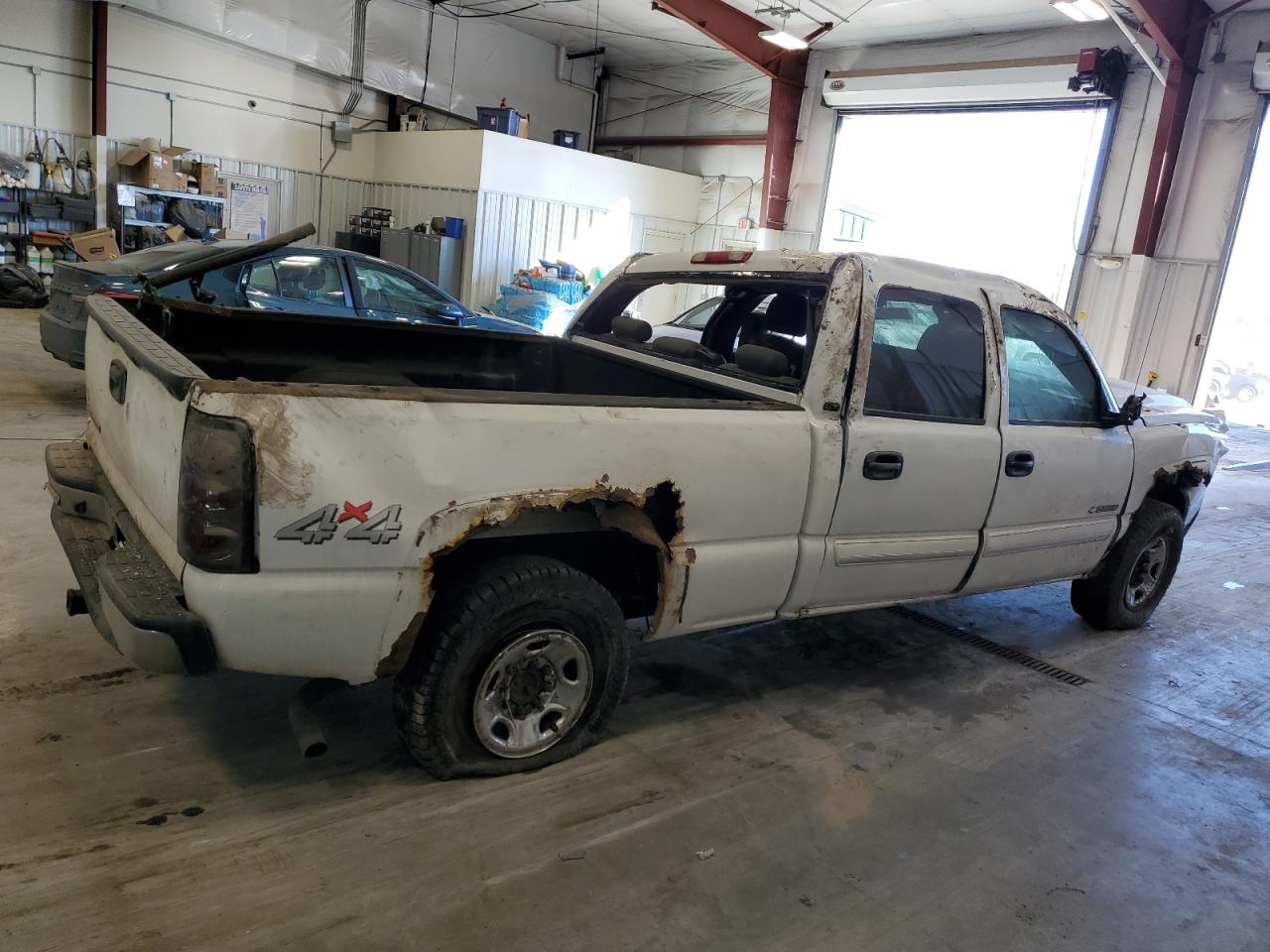 2006 Chevrolet Silverado - Image 3