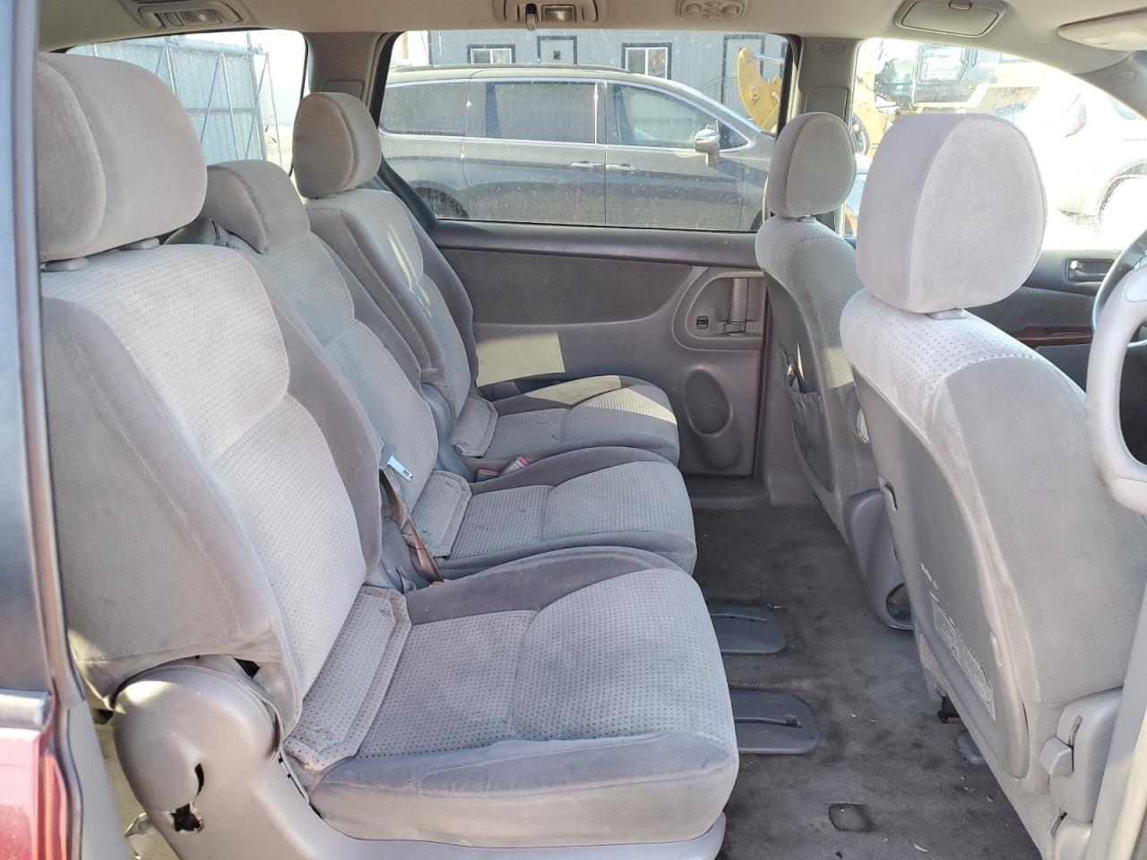 2007 Toyota Sienna - Image 10