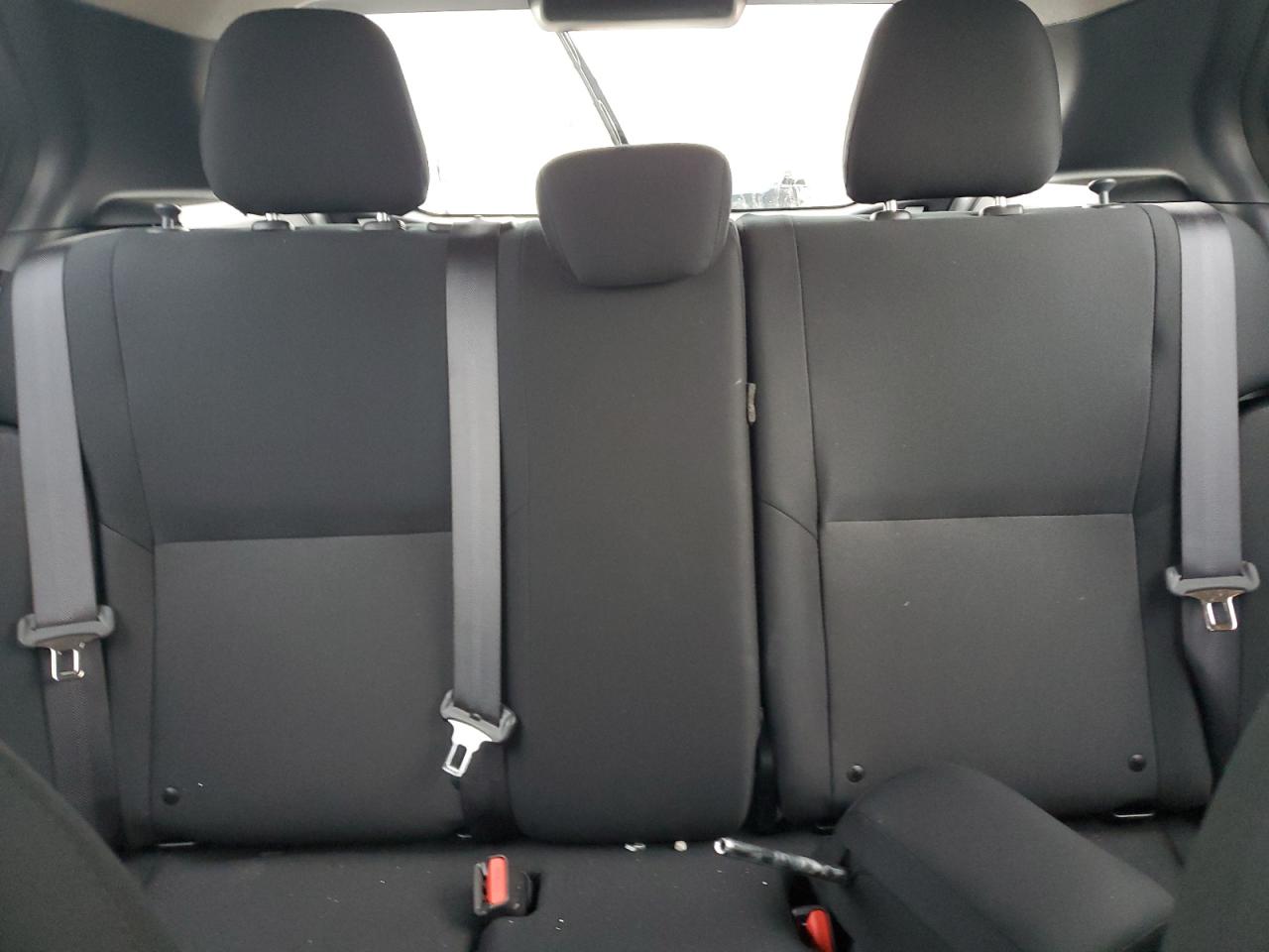 2024 Nissan Kicks - Image 10
