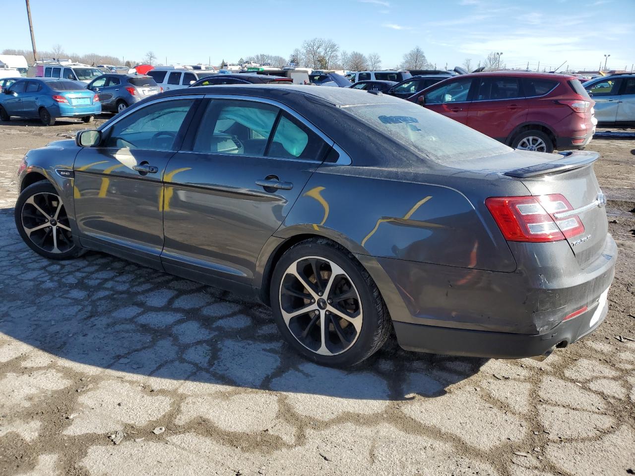 2015 Ford Taurus - Image 2