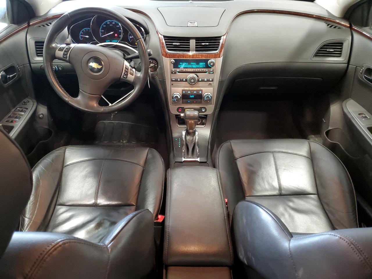 2010 Chevrolet Malibu - Image 8