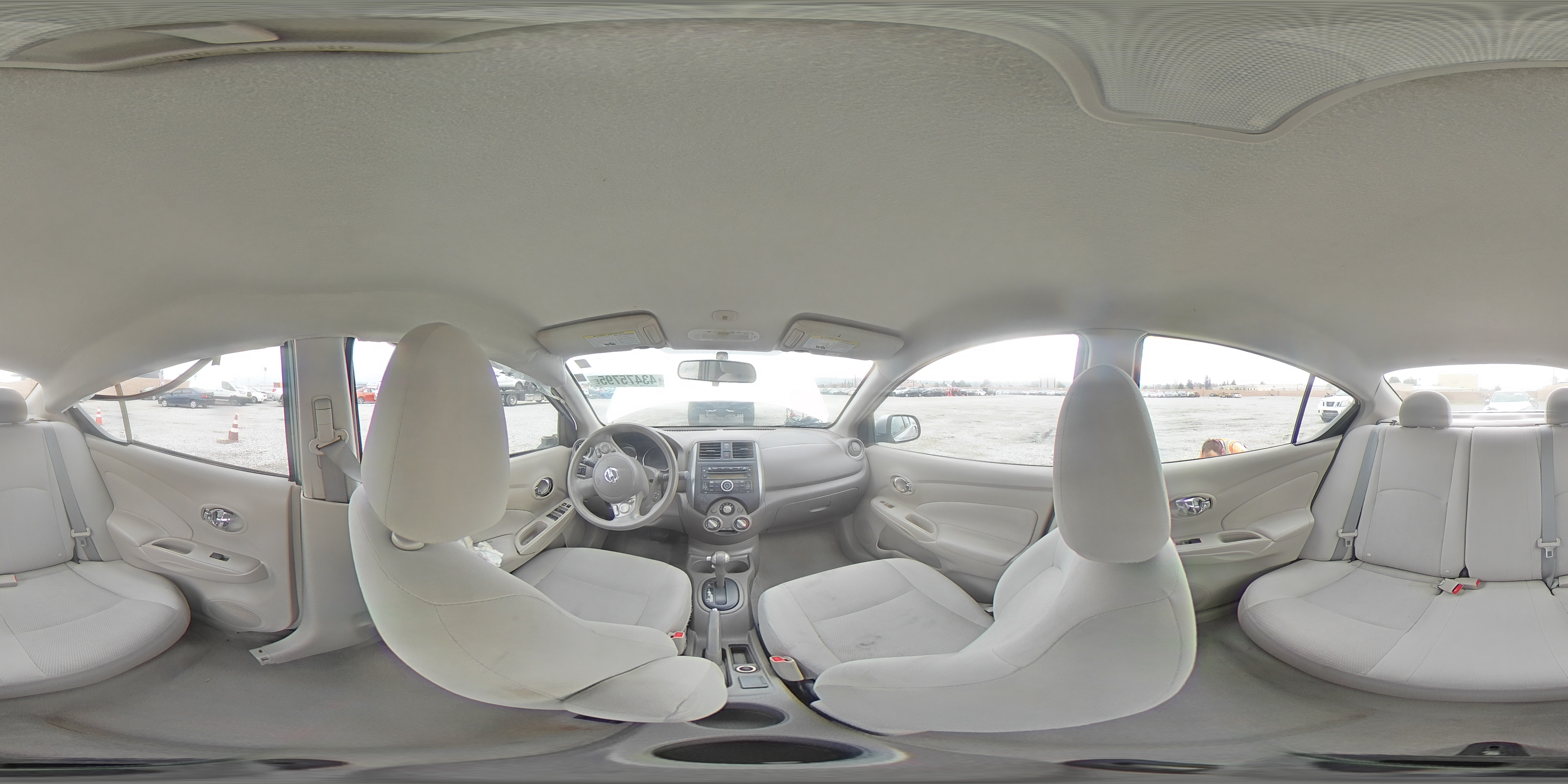 2013 Nissan Versa - Image 12