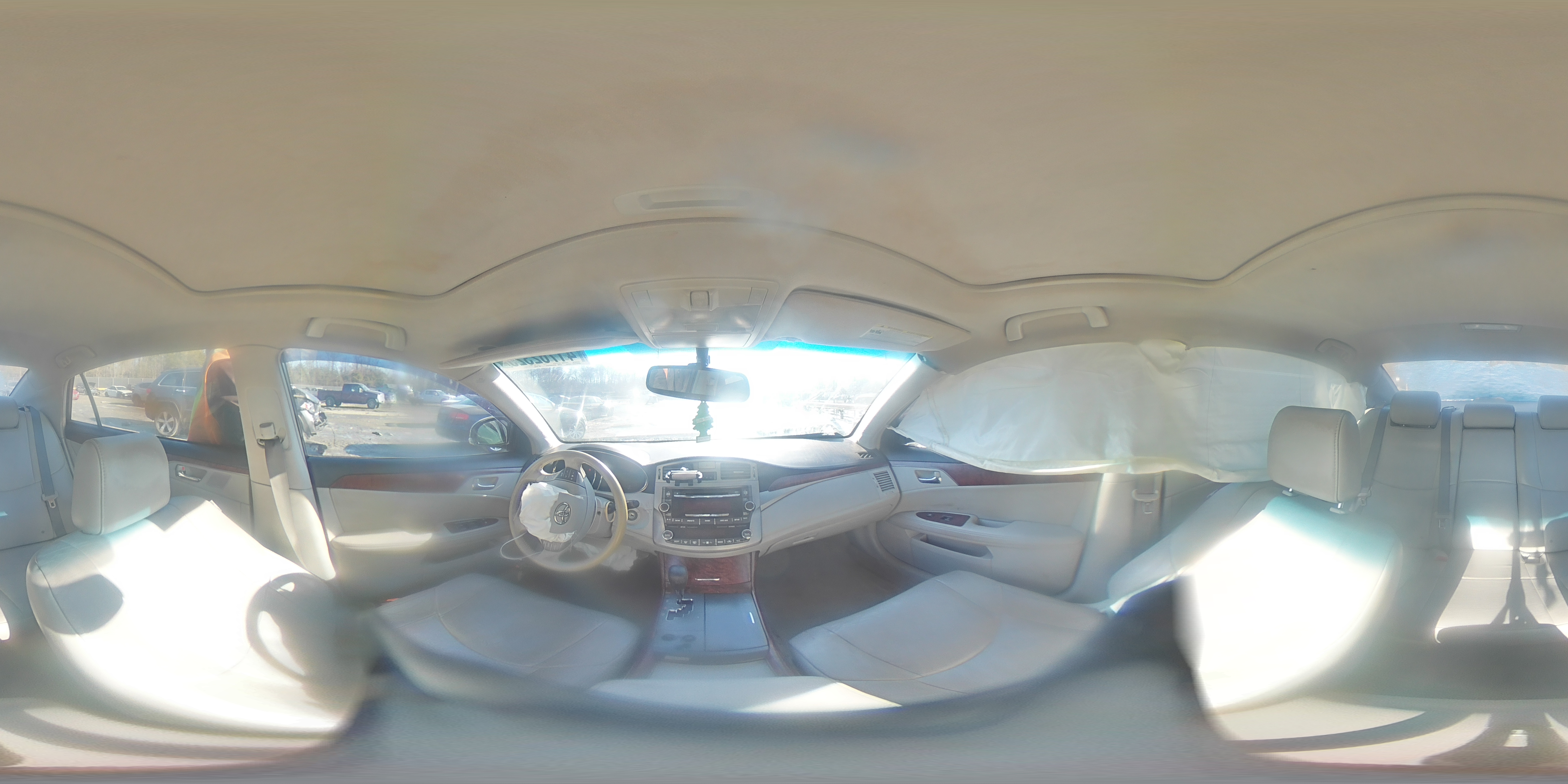 2012 Toyota Avalon - Image 13