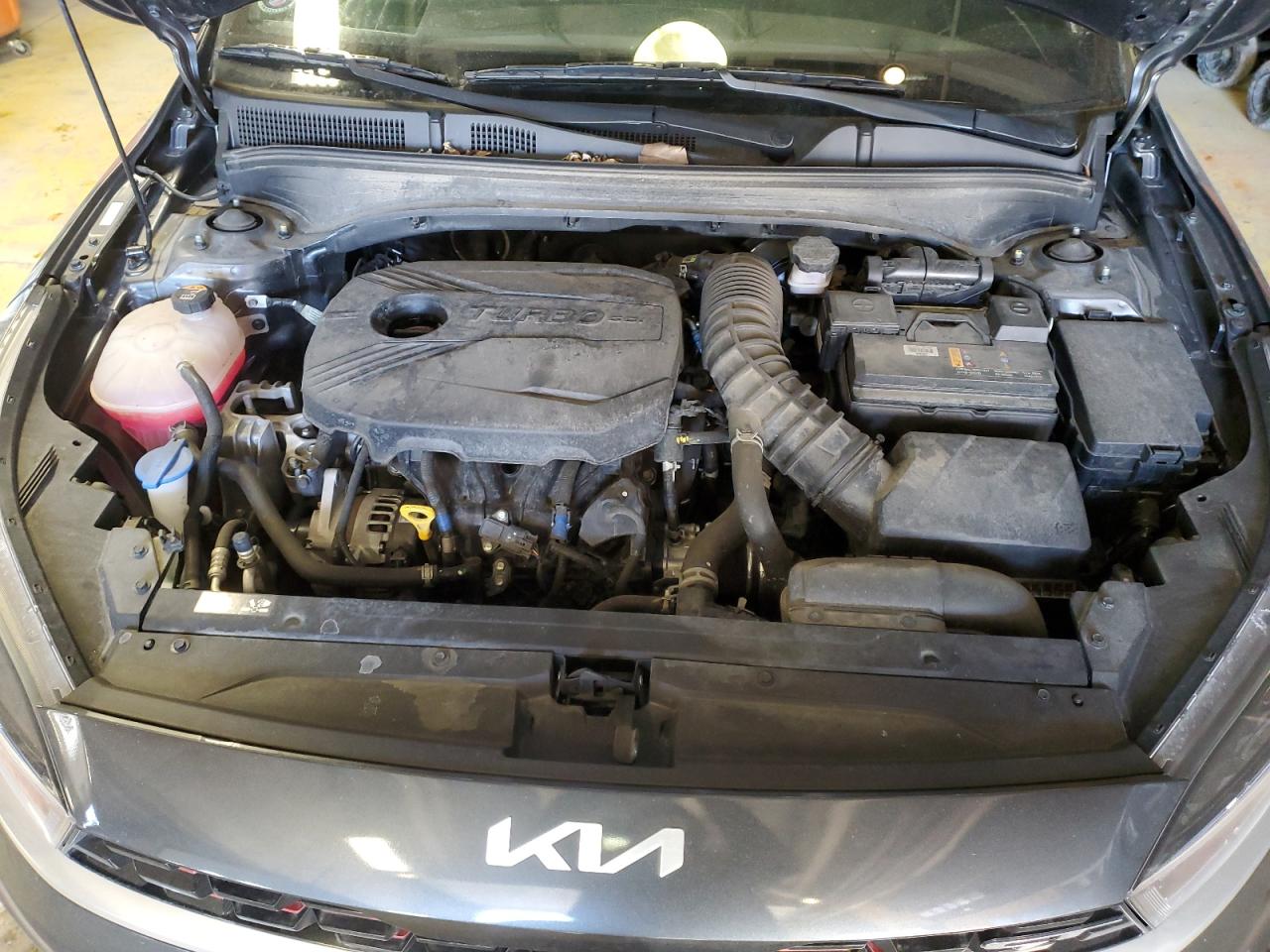 2023 Kia Forte - Image 13