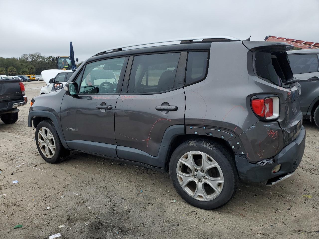 2017 Jeep Renegade - Image 2