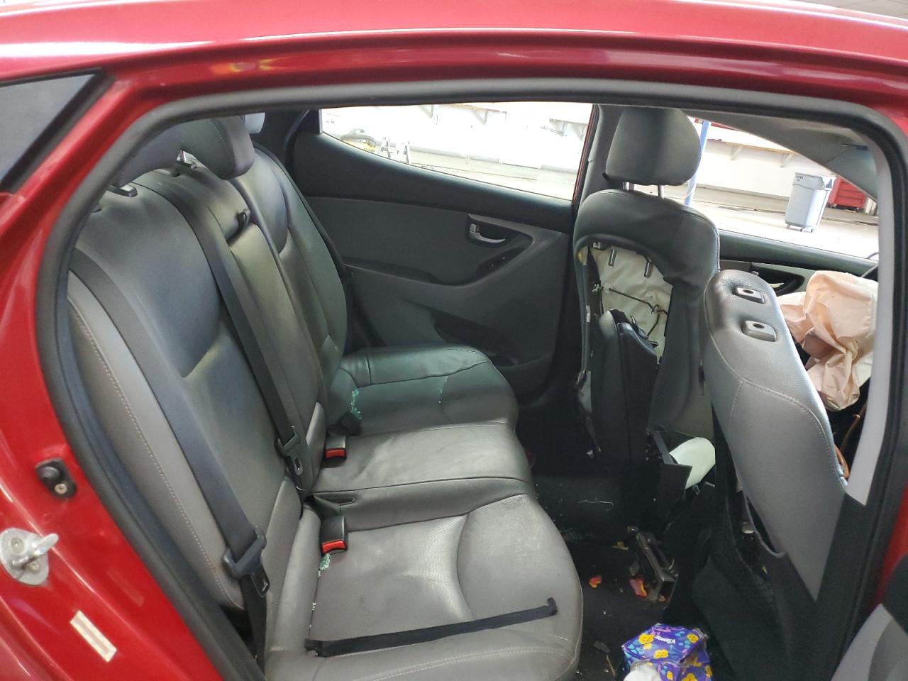 2015 Hyundai Elantra - Image 10
