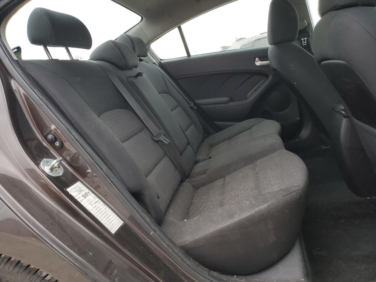 2017 Kia Forte - Image 10