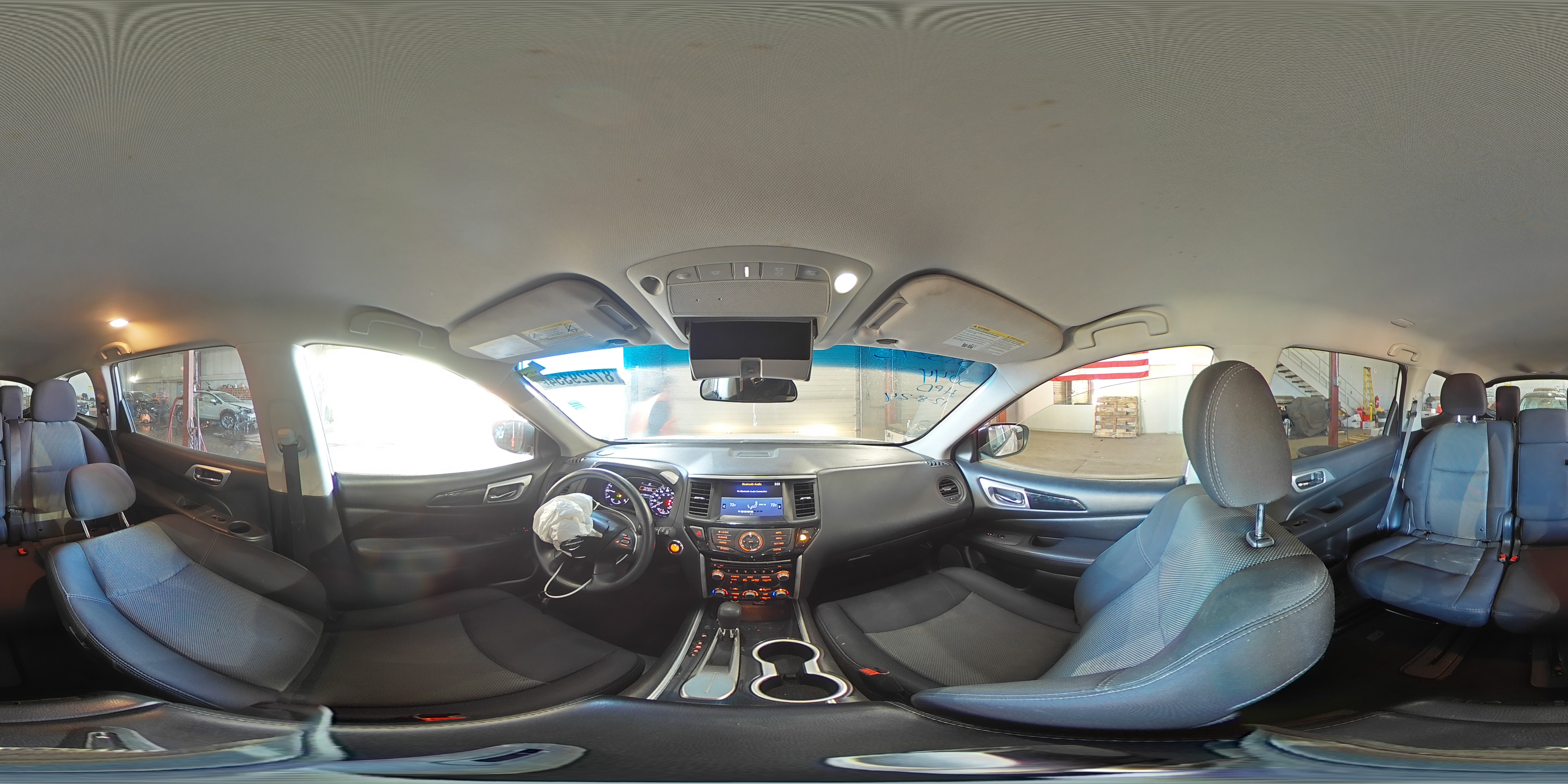 2019 Nissan Pathfinder - Image 15