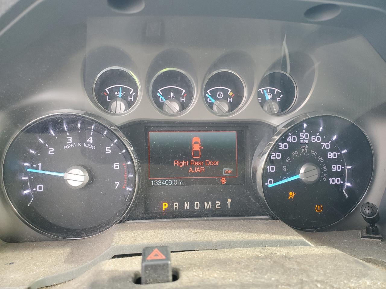 2011 Ford F250 - Image 9