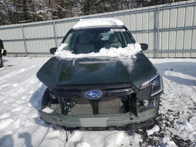  SUBARU FORESTER 2023 Зеленый